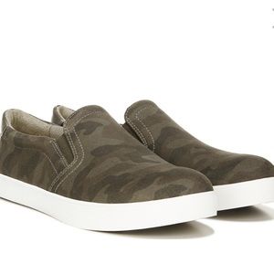 Dr. Scholls Nova Camo Flats NIB